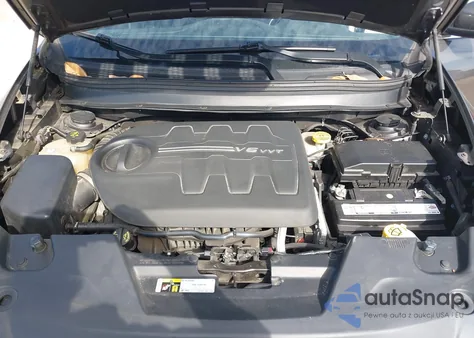 2017 Jeep Cherokee Latitude 4X4 z USA, uszkodzony, nr VIN 1C4PJMCS1HW655874